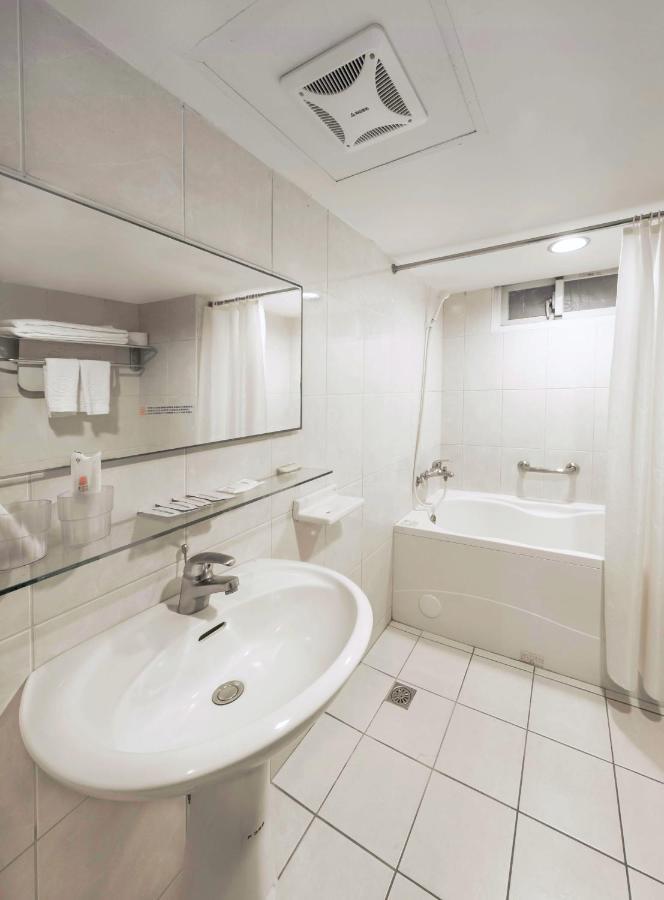 New World Hotel Тайбей Екстер'єр фото