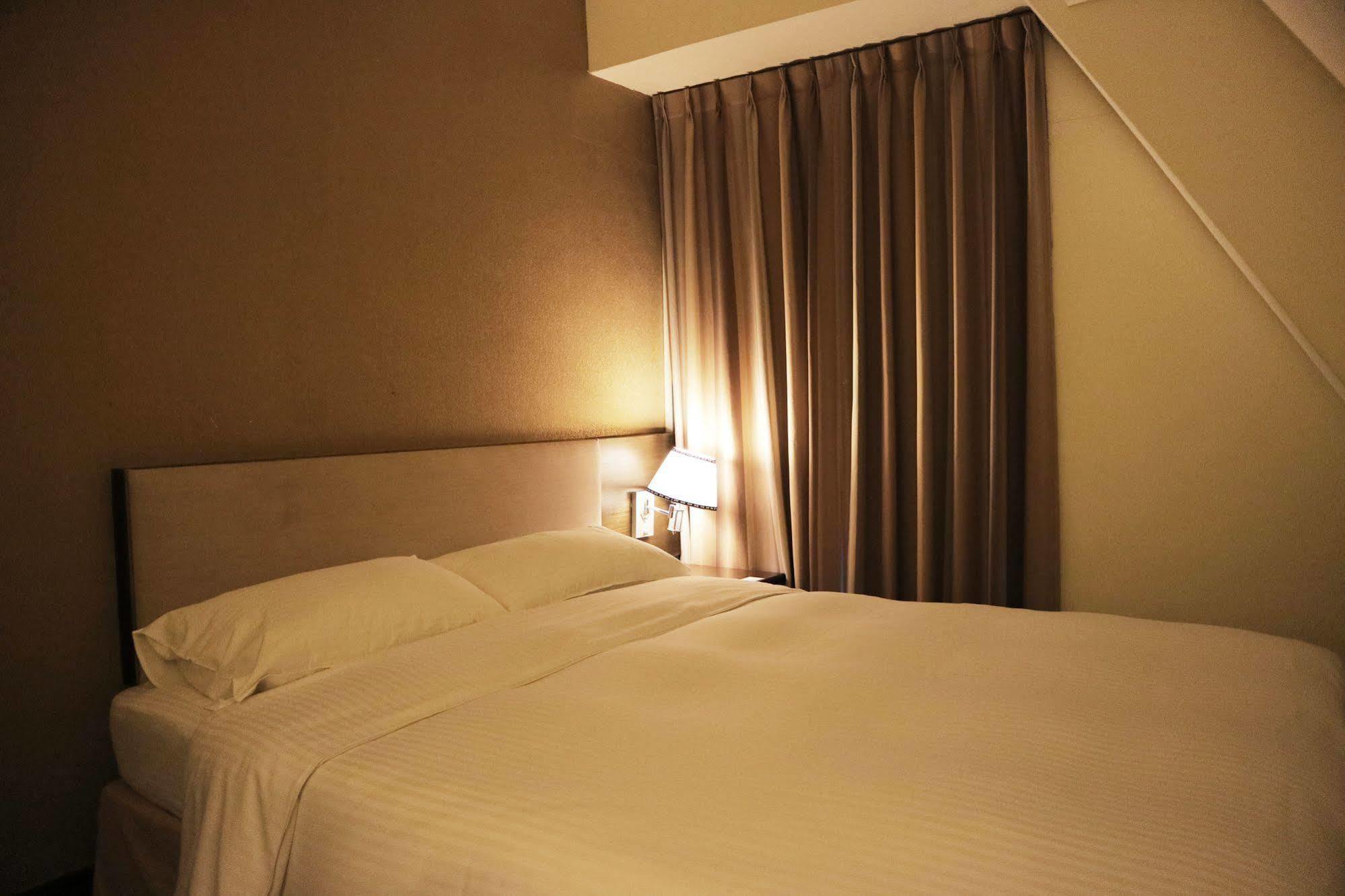 New World Hotel Тайбей Екстер'єр фото